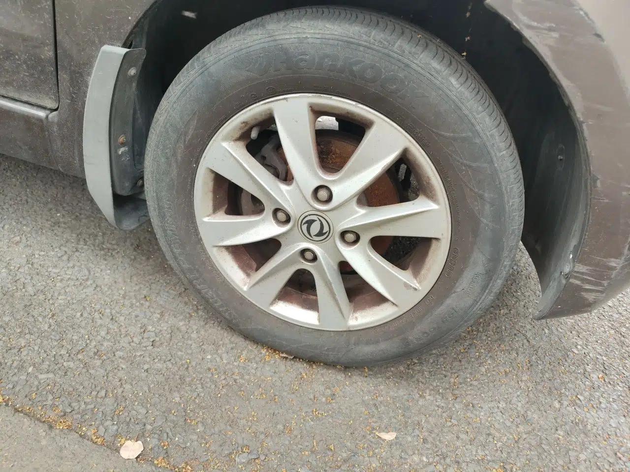 Dongfeng Fengon 330 2018 1.5L Manual Practical II DK15 — миниатюра 8