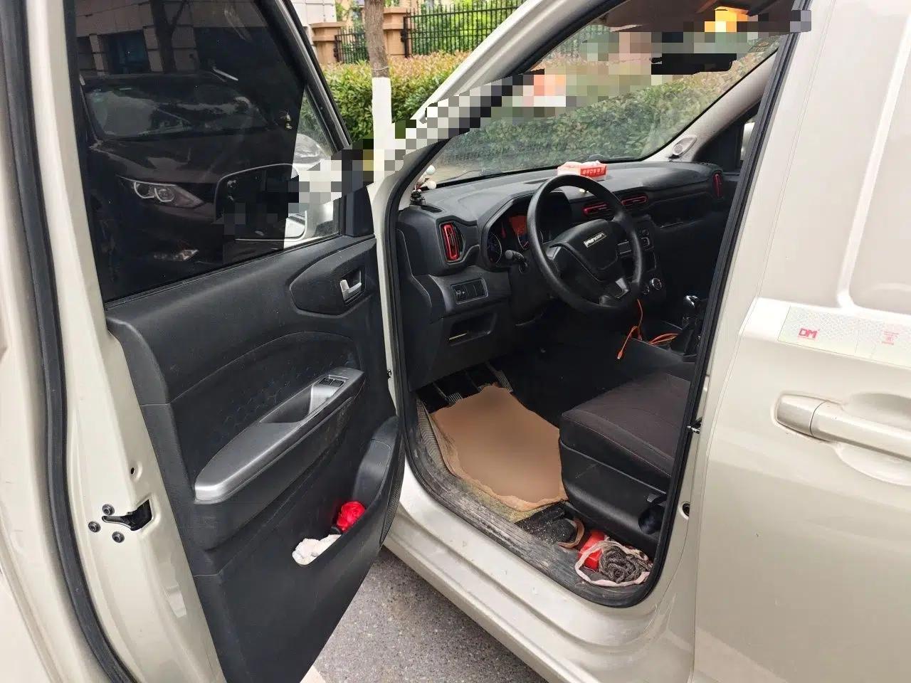 Dongfeng Fengon 380 2022 1.5L Standard Van 2 Seats — миниатюра 17