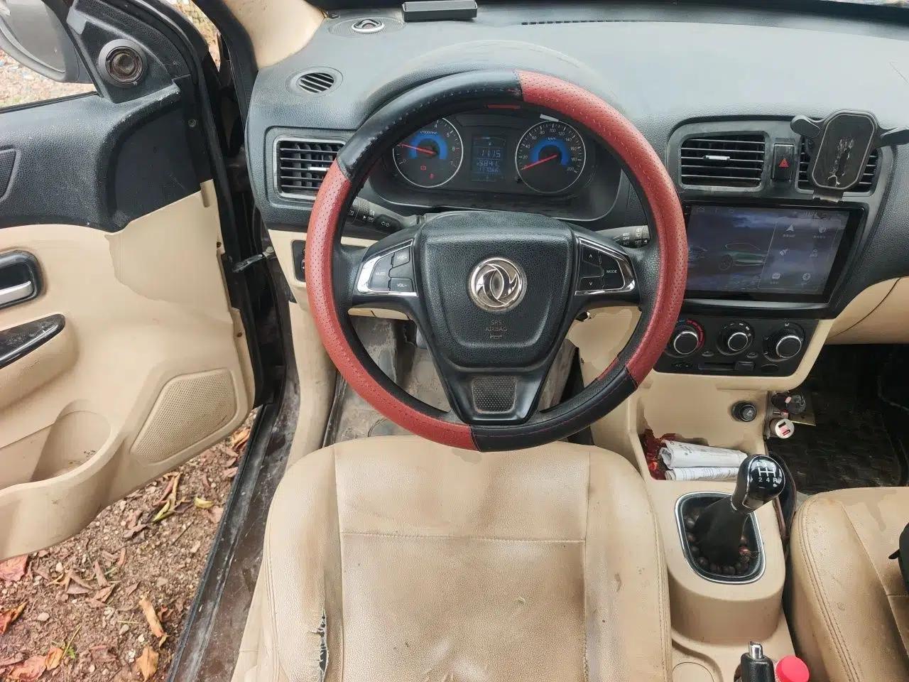 Dongfeng Fengon 360 2015 1.5L Manual Comfort II 7-Seater — миниатюра 11