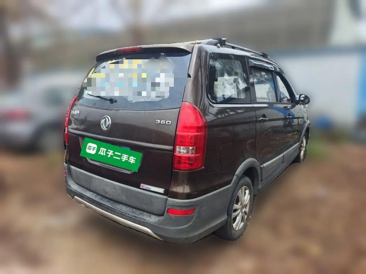 Dongfeng Fengon 360 2015 1.5L Manual Comfort II 7-Seater — миниатюра 6