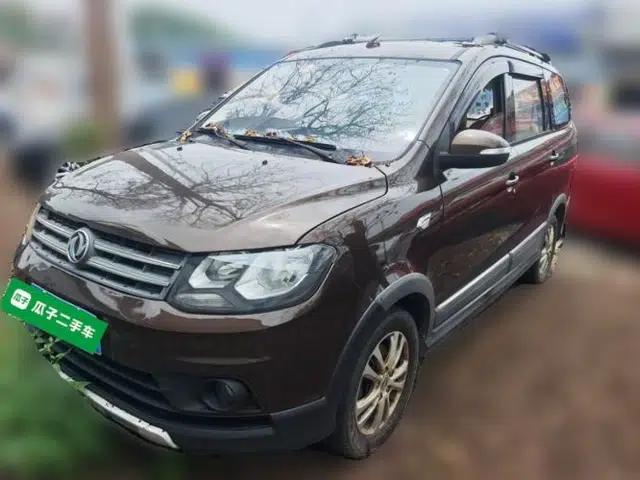Dongfeng Fengon 360 2015 1.5L Manual Comfort II 7-Seater