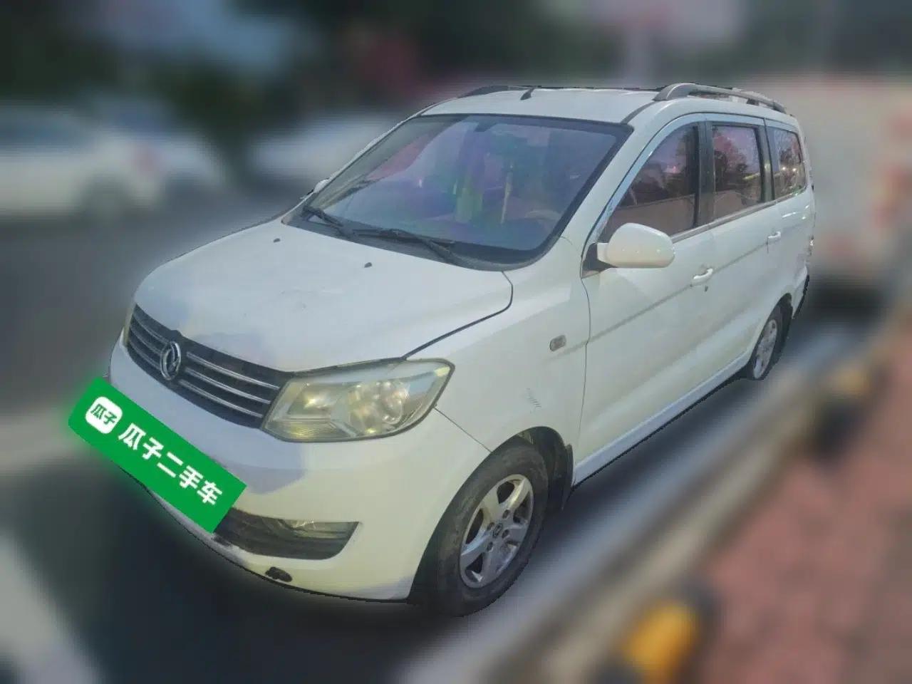 Dongfeng Fengon 350 2014 1.5L Manual Base Version — миниатюра 1