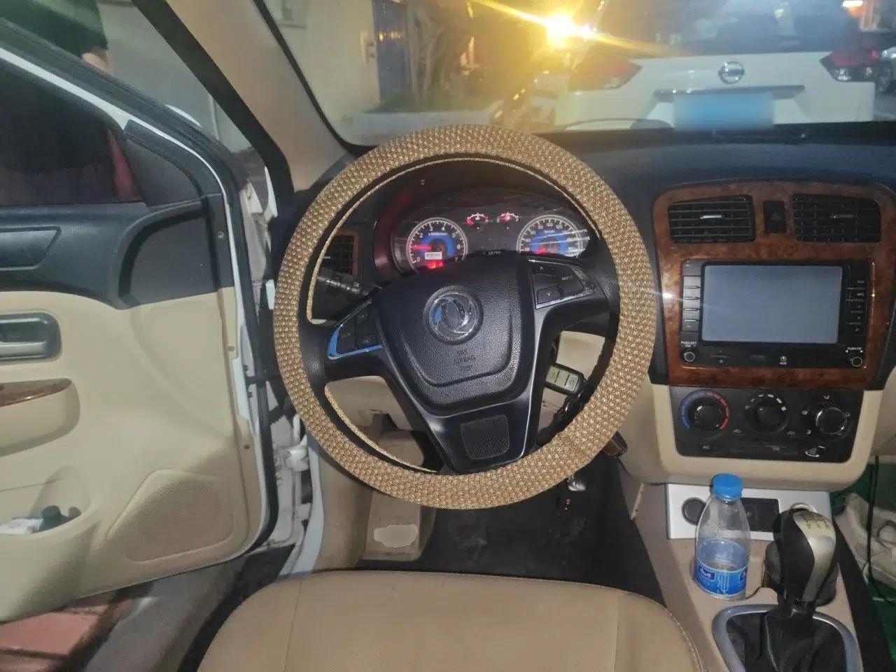 Dongfeng Fengon 350 2014 1.5L Manual Base Version — миниатюра 11