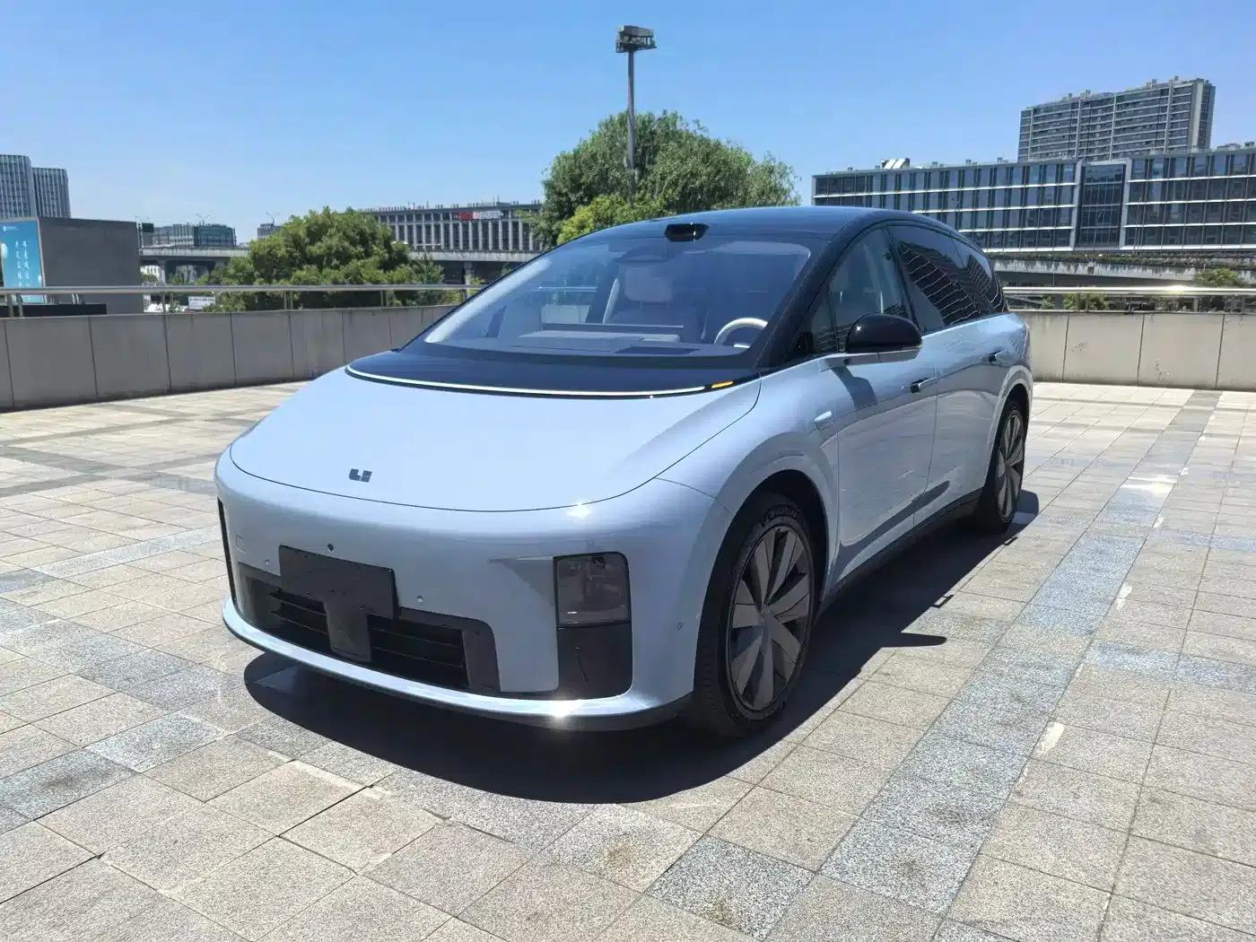 Li Auto i8 2025 Standard Edition — миниатюра 4