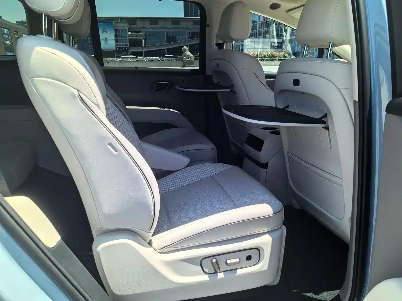 Li Auto i8 2025 Standard Edition — миниатюра 9