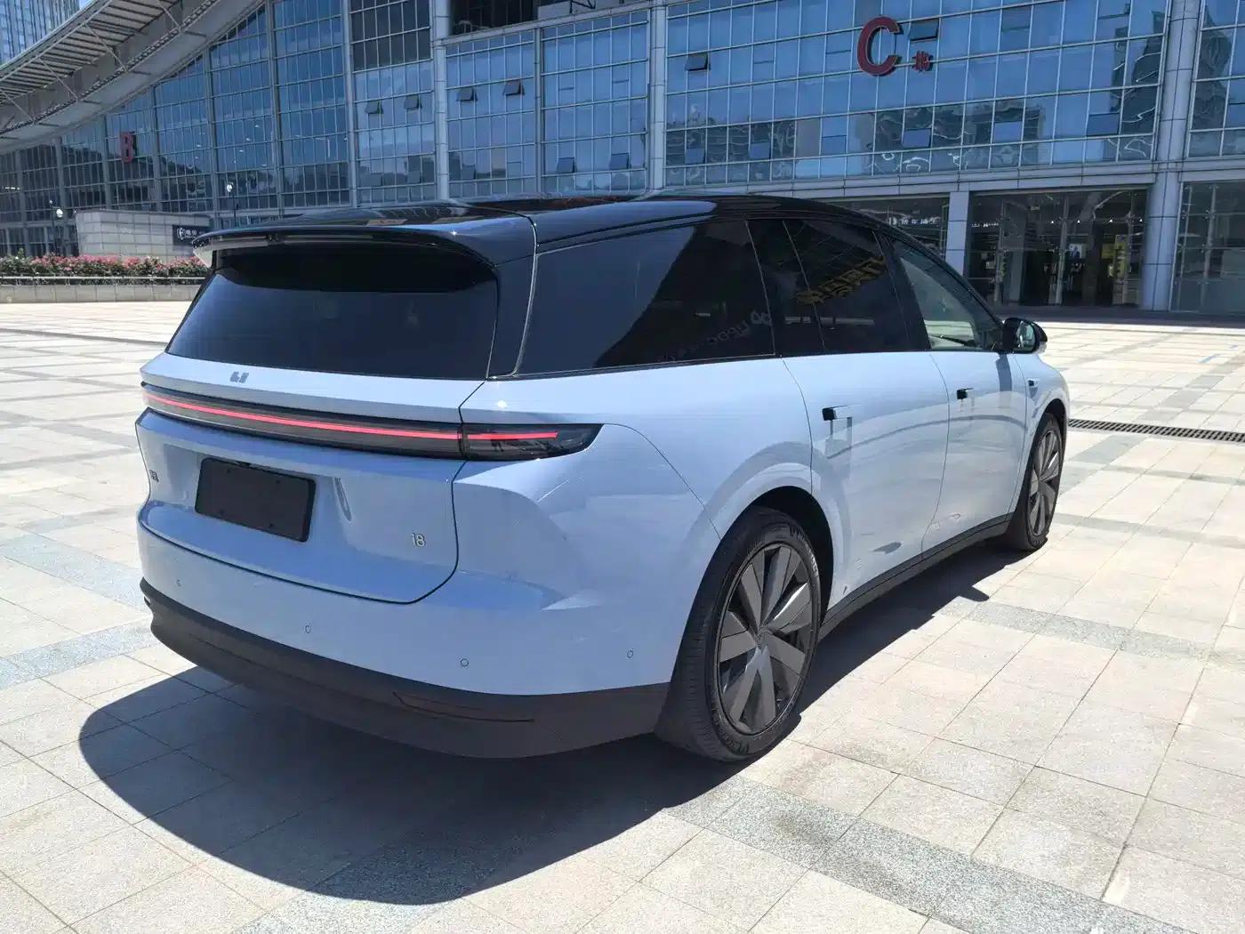 Li Auto i8 2025 Standard Edition — миниатюра 10