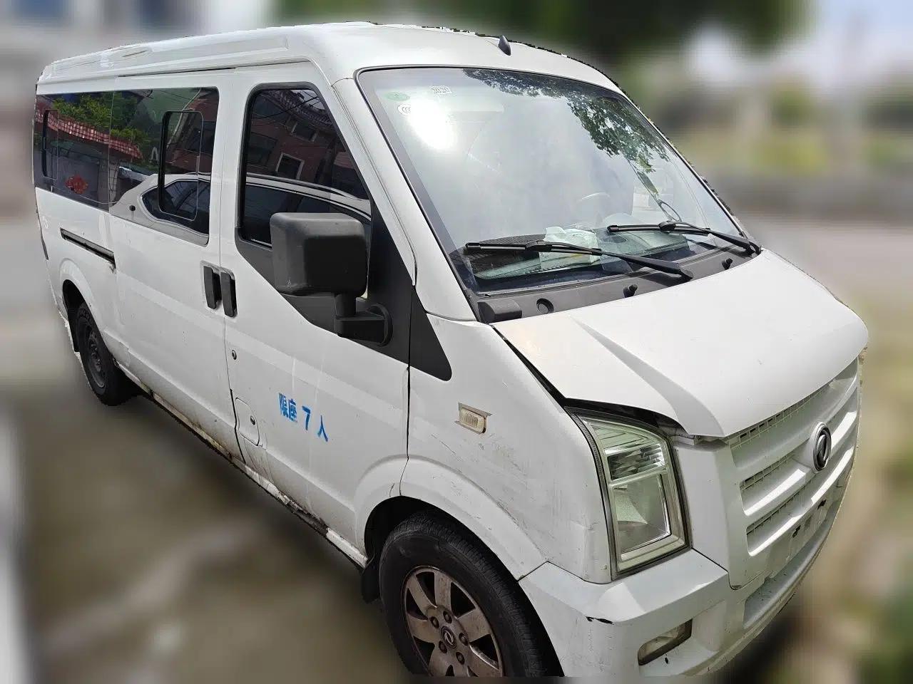 Dongfeng Xiaokang C37 2015 1.5L Standard II DK15-06 — миниатюра 3