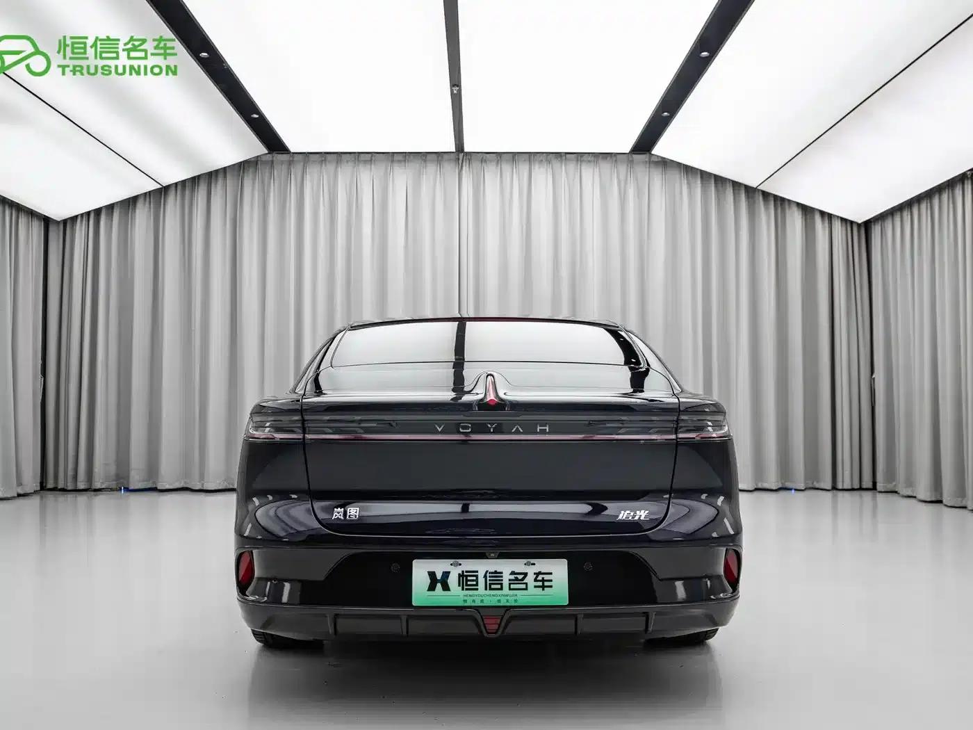 Voyah Chasing the Light 2024 PHEV AWD Long Range Flagship Edition — миниатюра 5