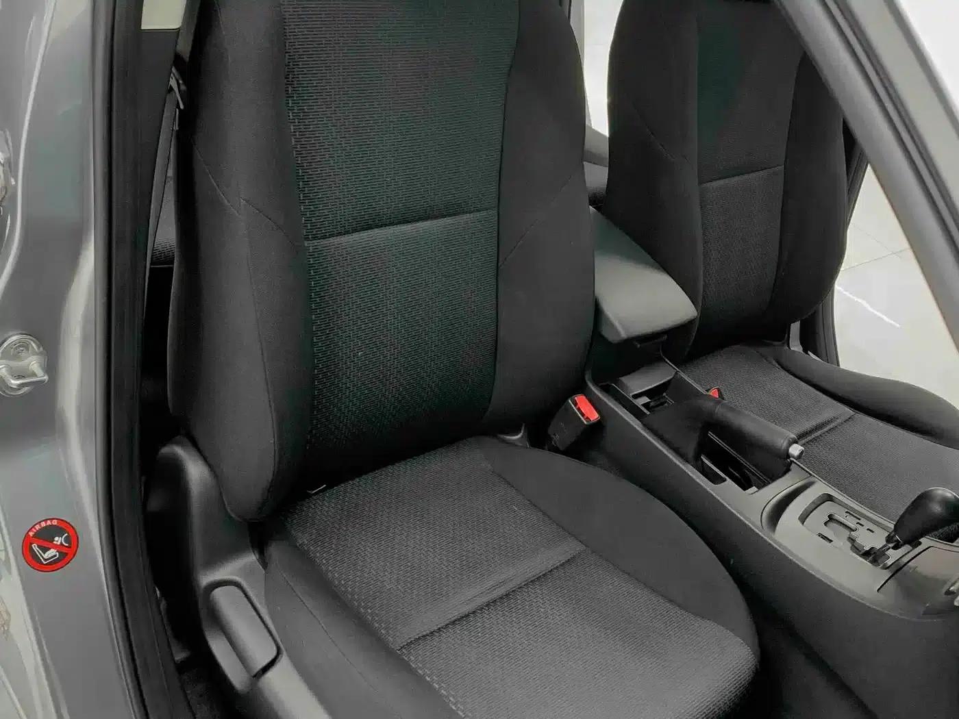 Mazda3 Axela 2013 Hatchback 1.6L Automatic Elite — миниатюра 16