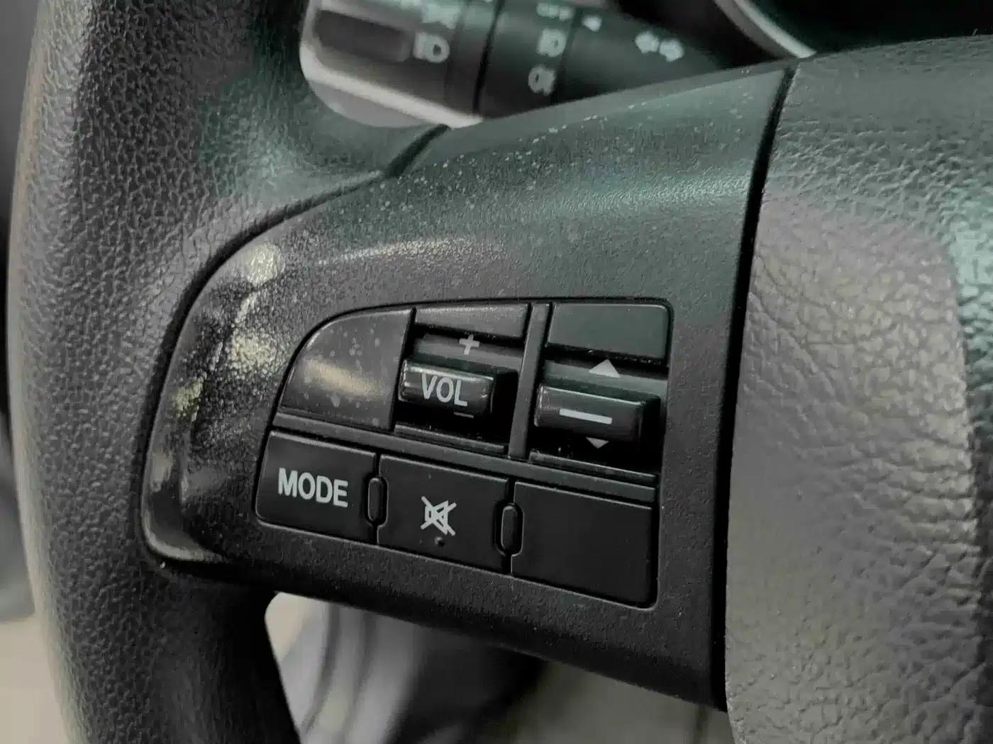 Mazda3 Axela 2013 Hatchback 1.6L Automatic Elite — миниатюра 17