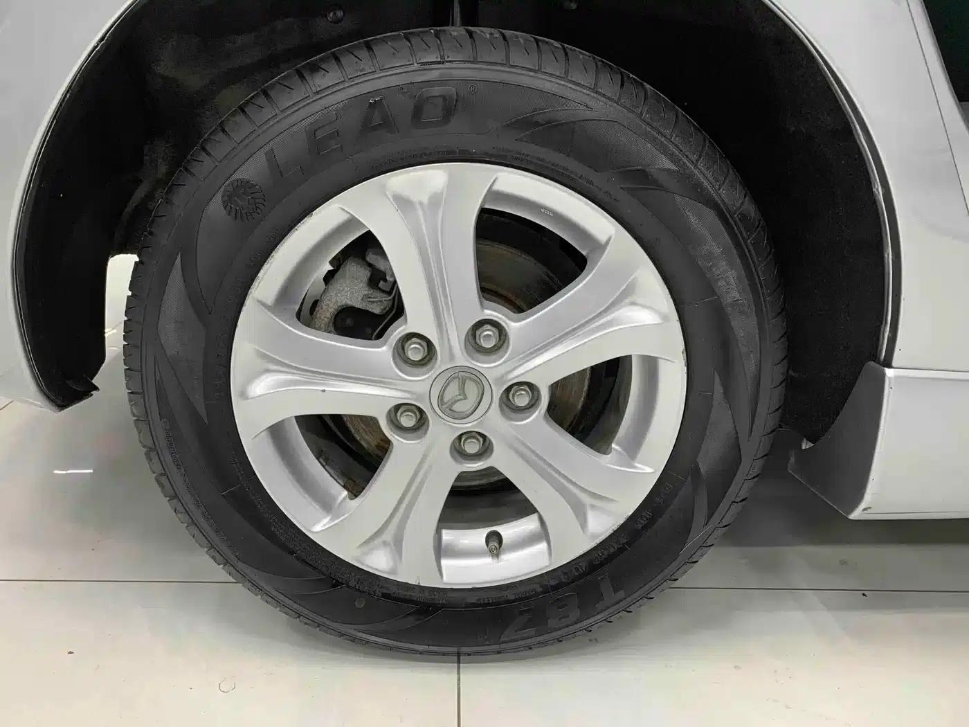 Mazda3 Axela 2013 Hatchback 1.6L Automatic Elite — миниатюра 24