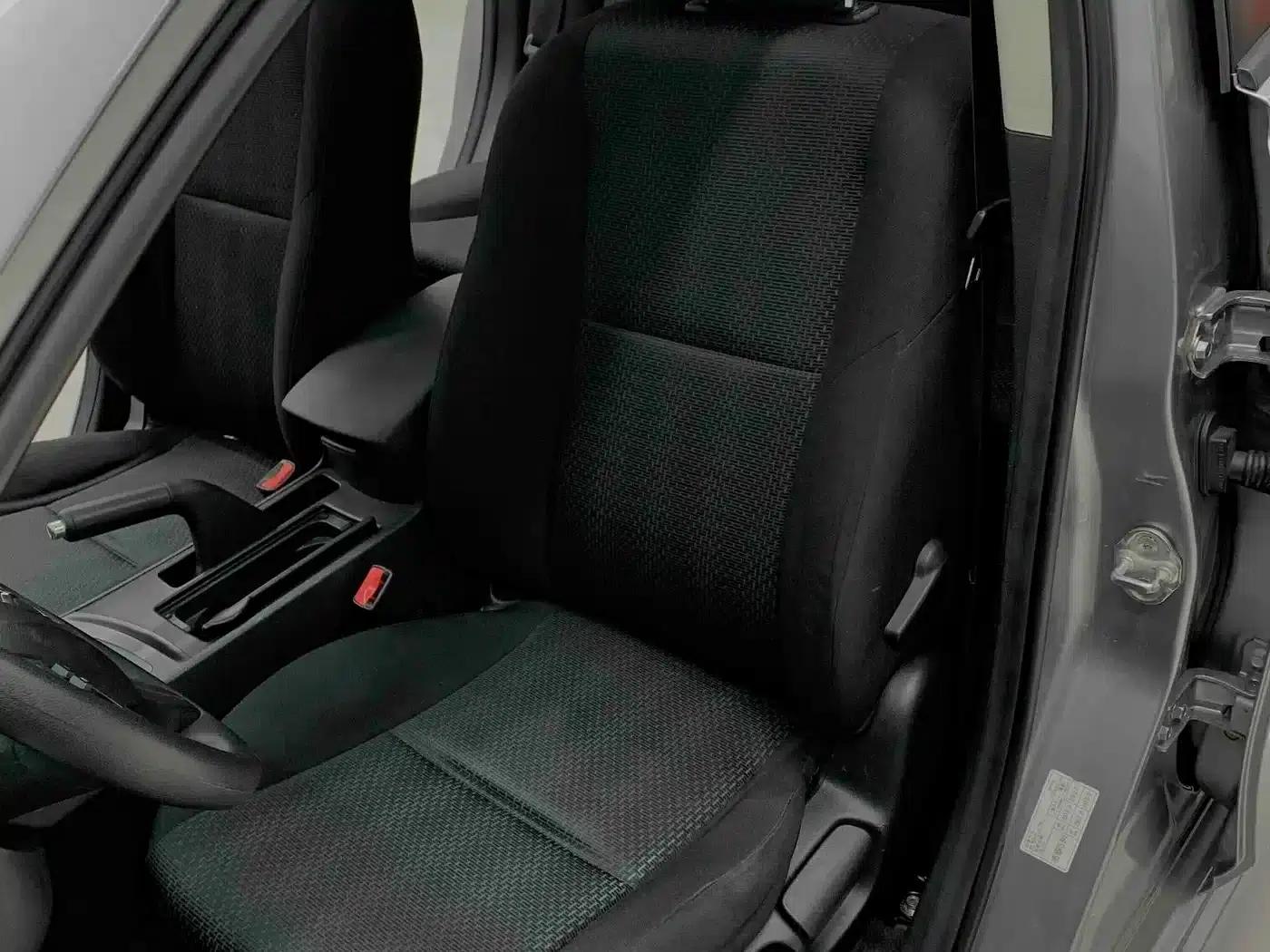 Mazda3 Axela 2013 Hatchback 1.6L Automatic Elite — миниатюра 7