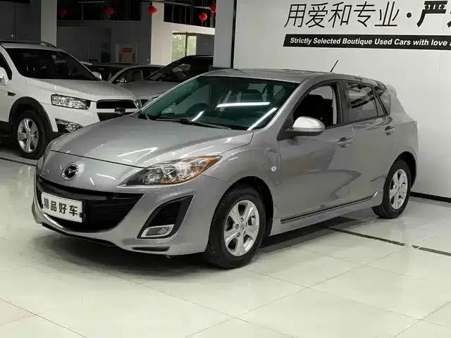 Mazda3 Axela 2013 Hatchback 1.6L Automatic Elite