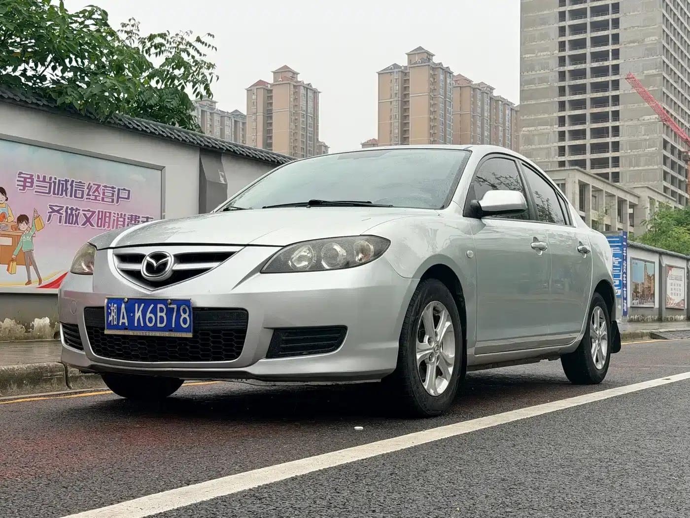 Mazda3 2012 1.6L Automatic Classic Special Offer — миниатюра 1