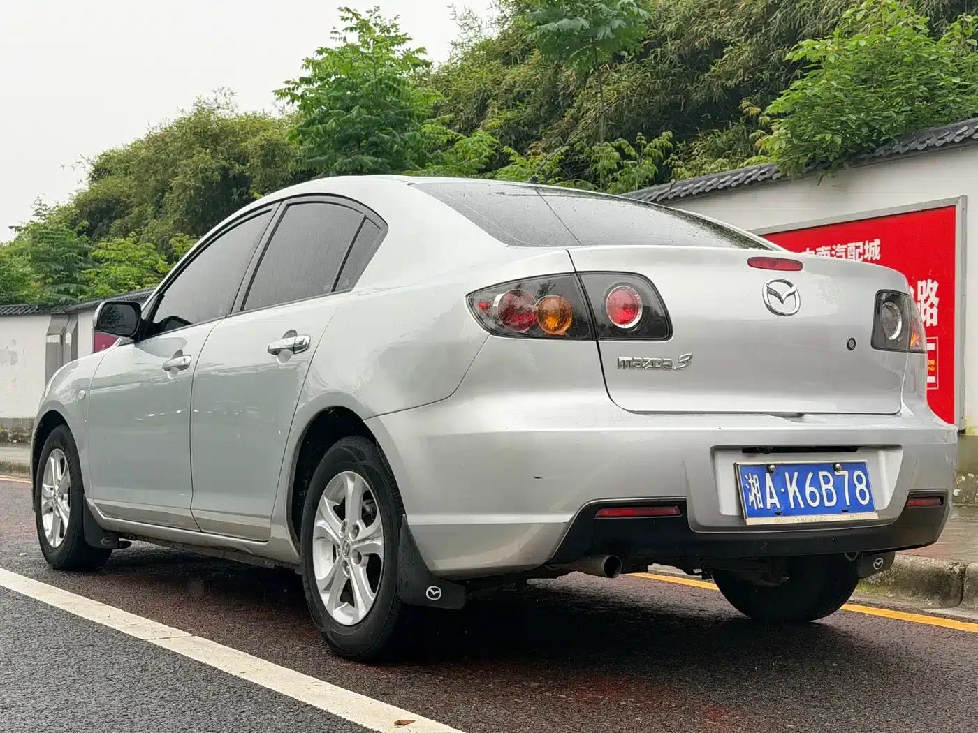 Mazda3 2012 1.6L Automatic Classic Special Offer — миниатюра 3
