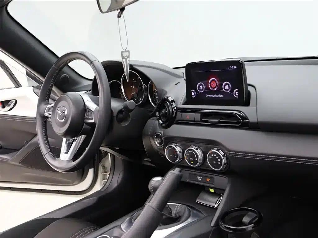 Mazda MX-5 2022 2.0L Manual — миниатюра 13
