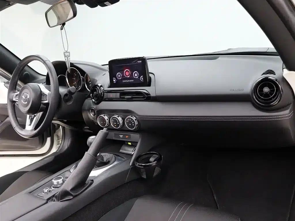 Mazda MX-5 2022 2.0L Manual — миниатюра 14