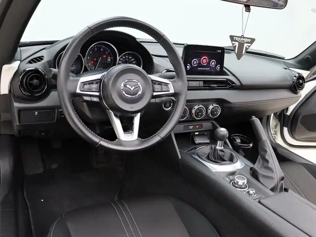 Mazda MX-5 2022 2.0L Manual — миниатюра 7