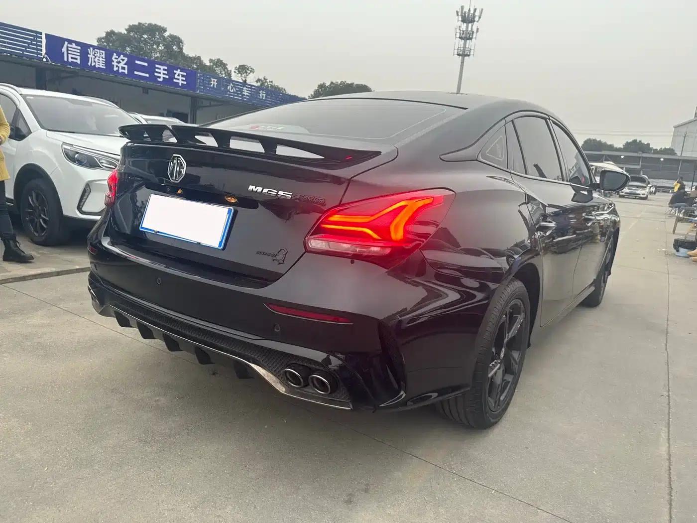MG5 Scorpio 2022 1.5T Luxury Edition — миниатюра 13