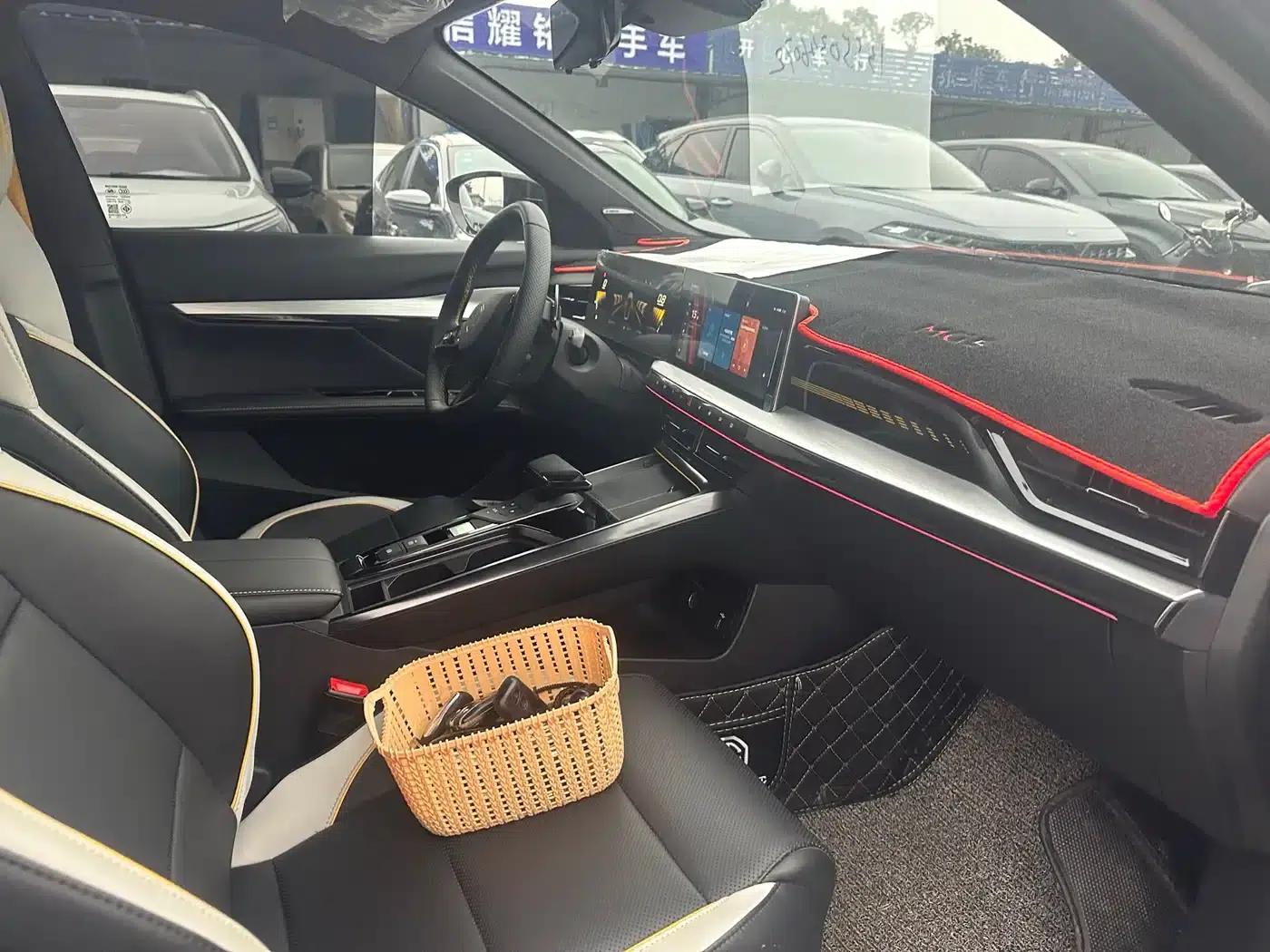 MG5 Scorpio 2022 1.5T Luxury Edition — миниатюра 4