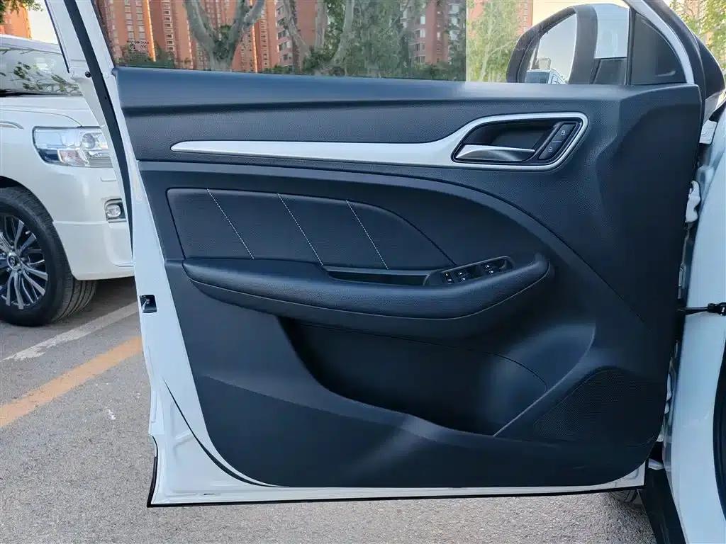 MG EZS Pure Electric 2019 E-Pro Edition — миниатюра 3