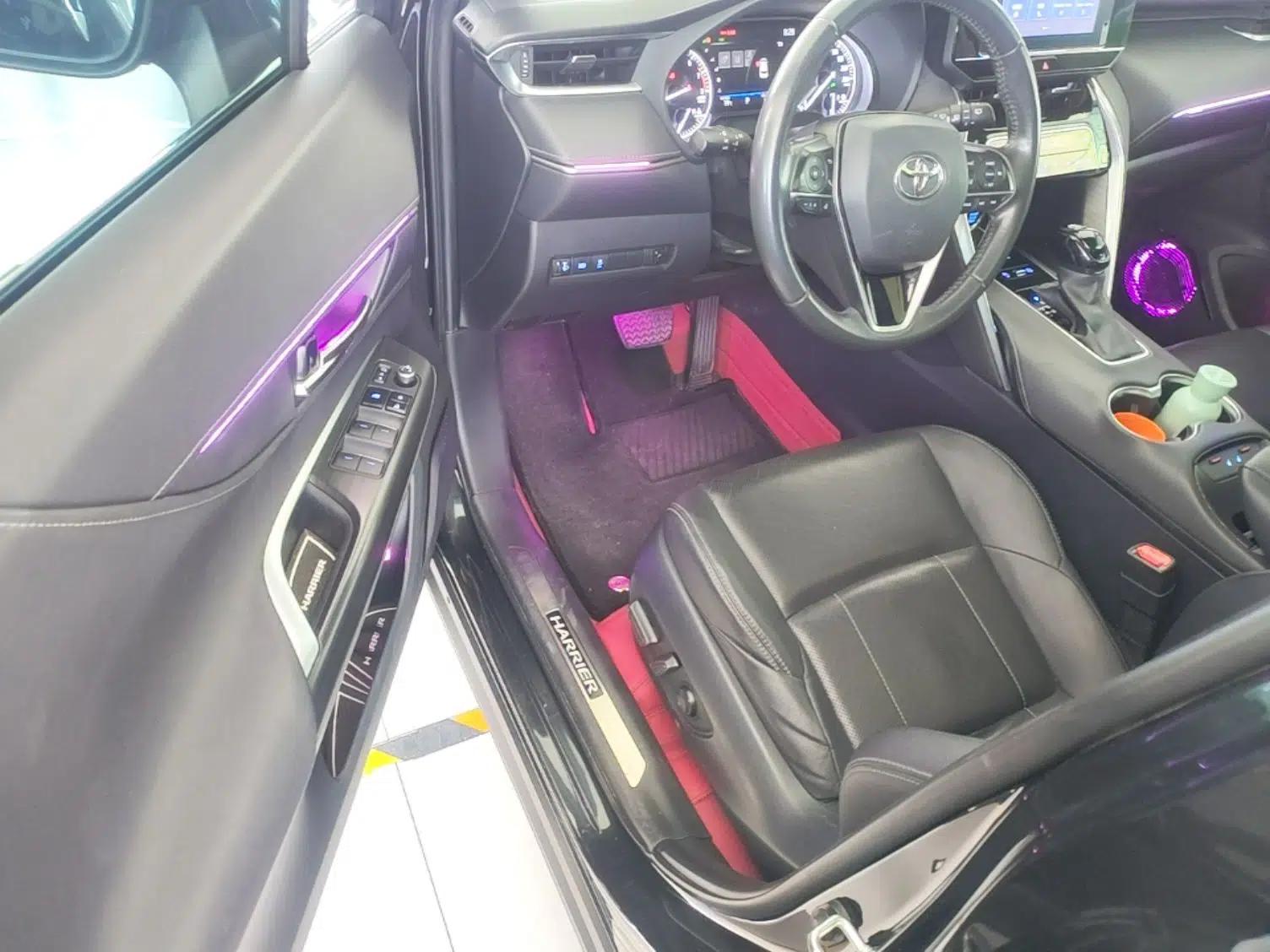 Toyota Harrier 2022 2.0L CVT Two-Wheel Drive Deluxe Edition — миниатюра 19
