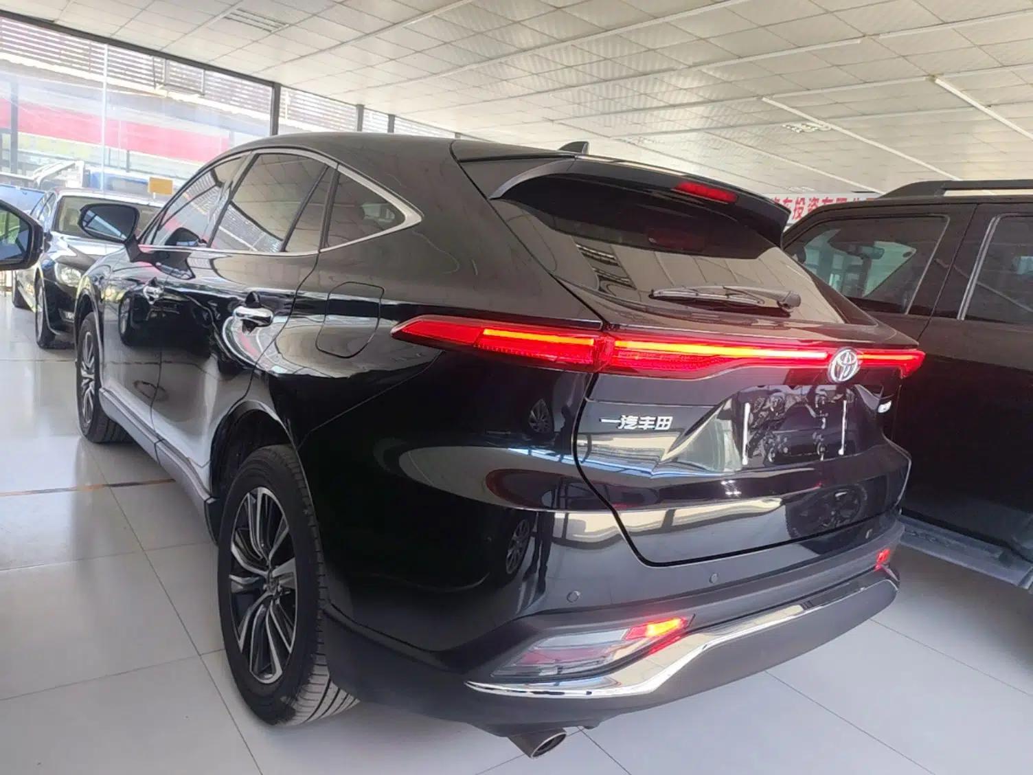Toyota Harrier 2022 2.0L CVT Two-Wheel Drive Deluxe Edition — миниатюра 4