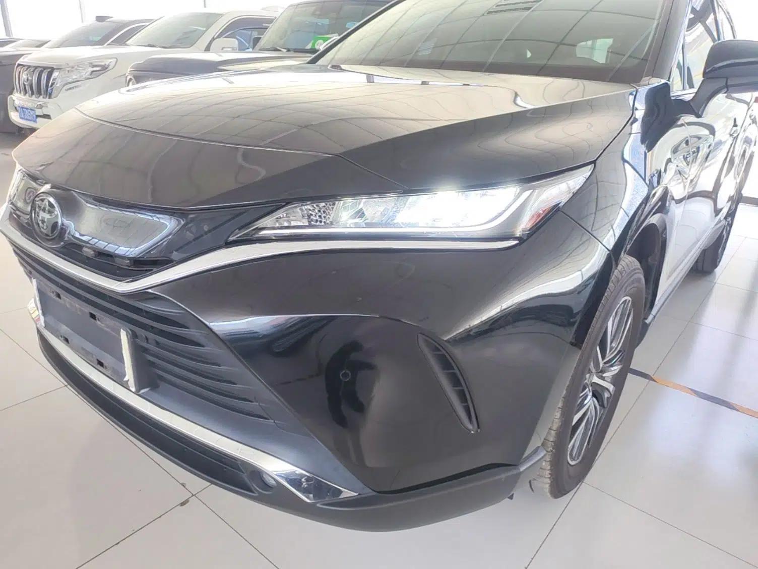 Toyota Harrier 2022 2.0L CVT Two-Wheel Drive Deluxe Edition — миниатюра 9