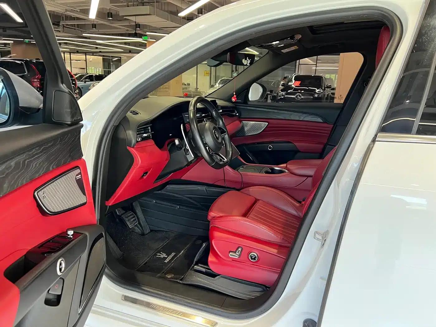 2023 Grecale 2.0T GT — миниатюра 8