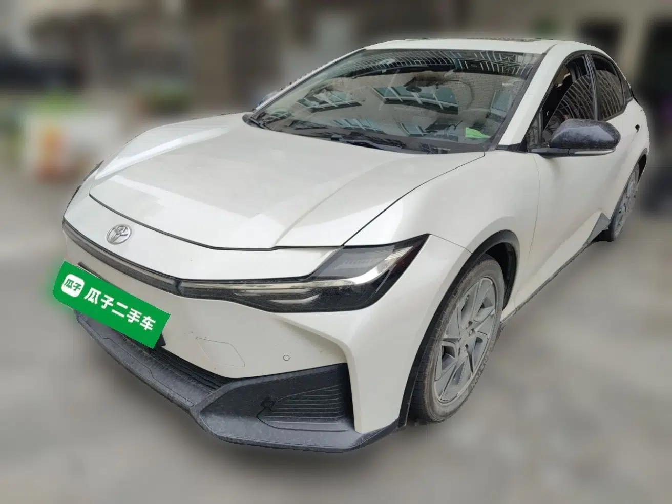 Toyota bZ3 2023 517 km Elite PRO — миниатюра 1
