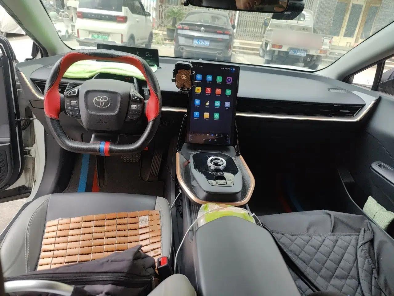 Toyota bZ3 2023 517 km Elite PRO — миниатюра 10