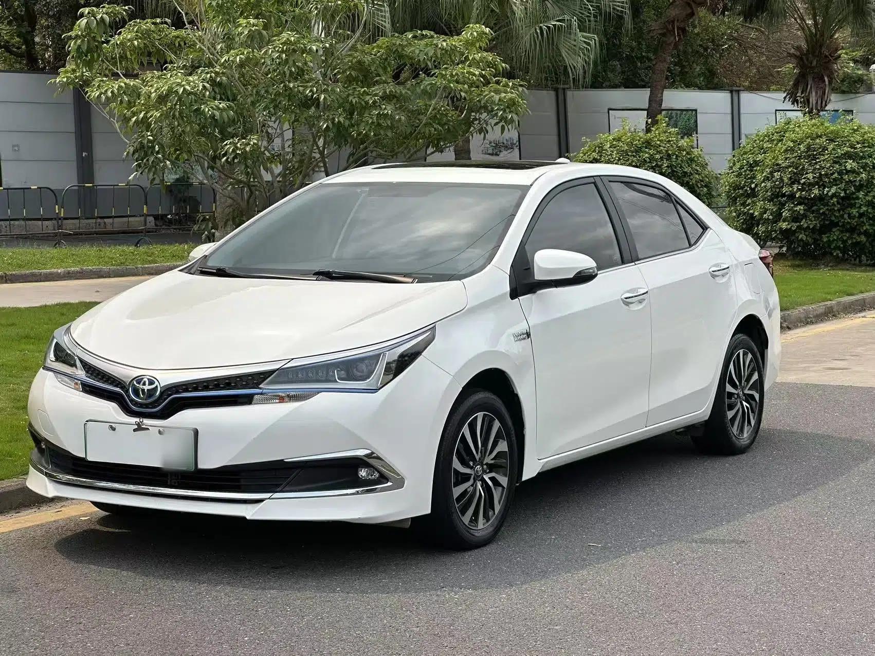 Toyota Corolla Hybrid E+ 2019 1.8L E-CVT Leading Edition — миниатюра 1
