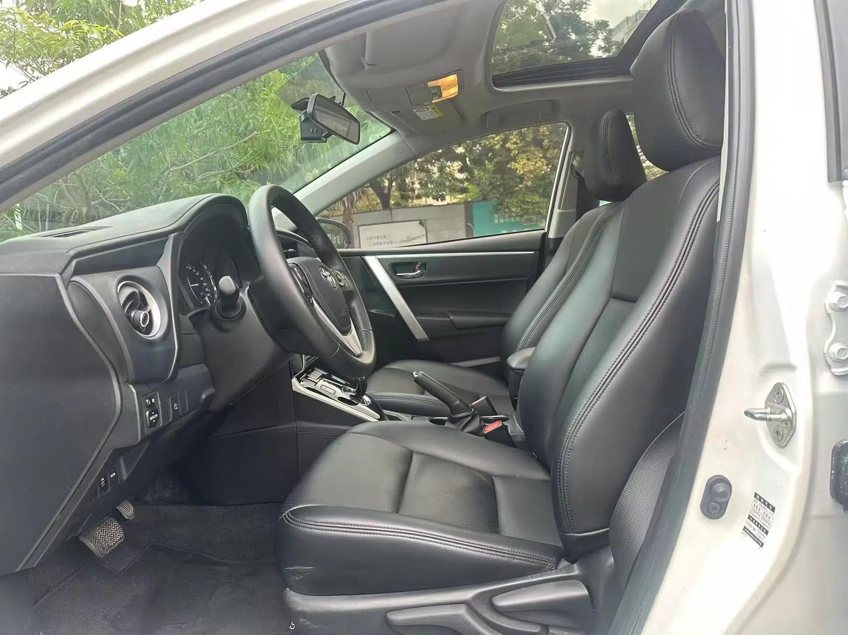 Toyota Corolla Hybrid E+ 2019 1.8L E-CVT Leading Edition — миниатюра 18