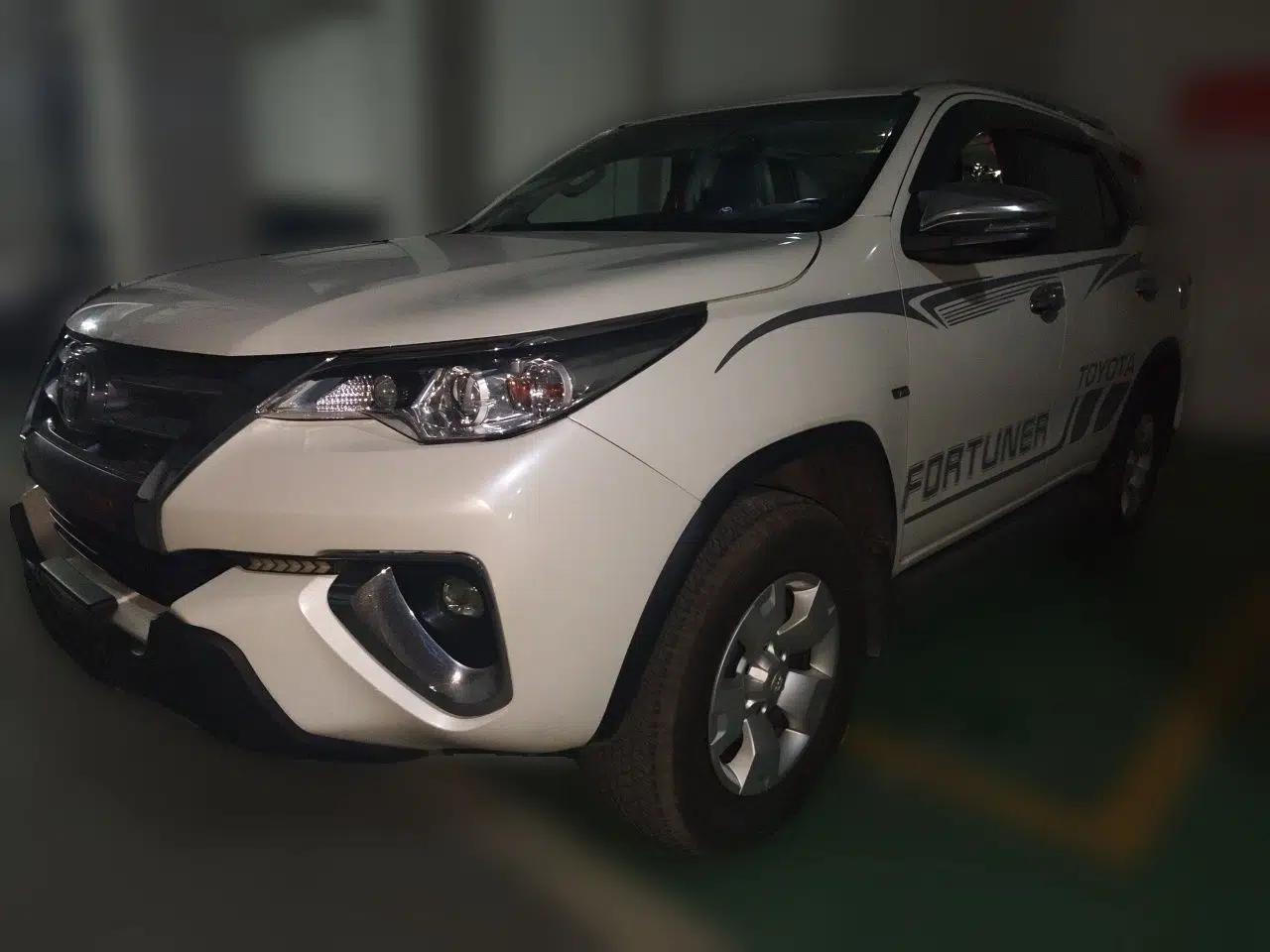 Toyota Fortuner 2016 2.7L Middle East Version — миниатюра 1