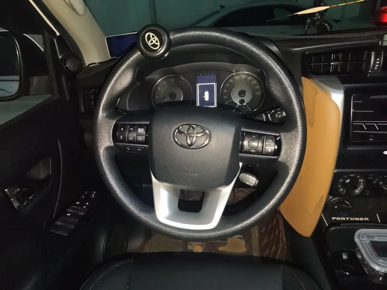 Toyota Fortuner 2016 2.7L Middle East Version — миниатюра 11