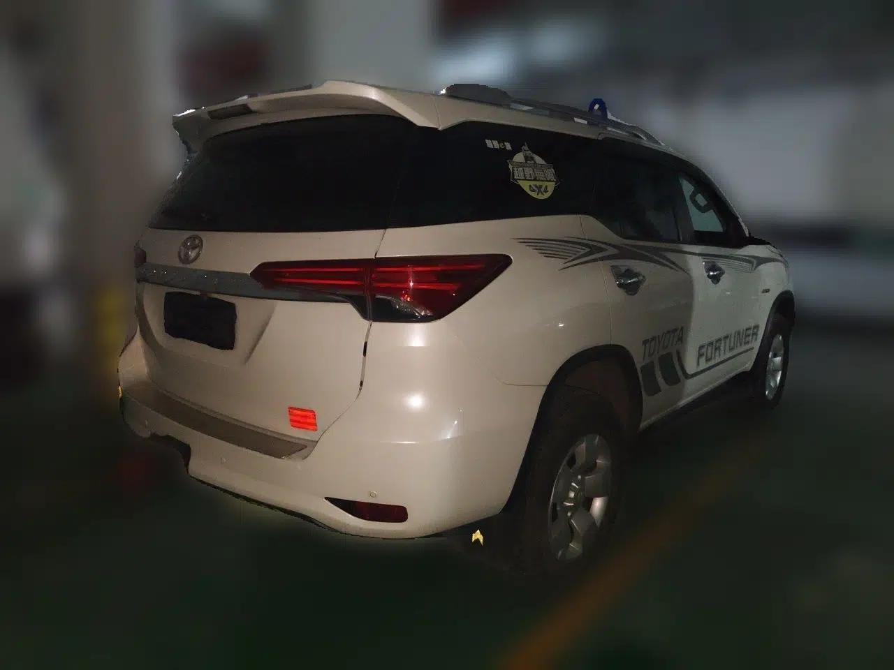 Toyota Fortuner 2016 2.7L Middle East Version — миниатюра 6