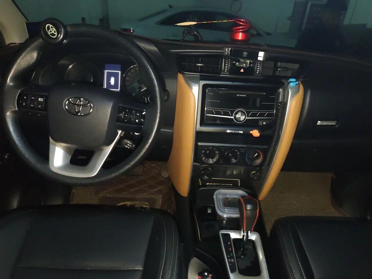 Toyota Fortuner 2016 2.7L Middle East Version — миниатюра 10