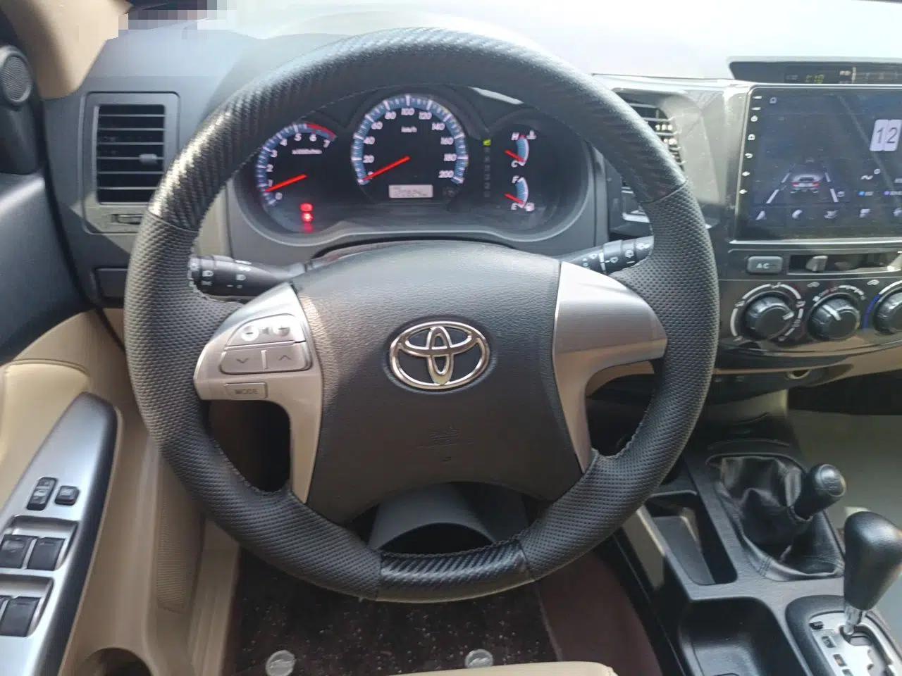 Toyota Fortuner  — миниатюра 11