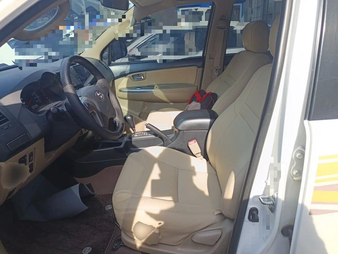Toyota Fortuner  — миниатюра 16