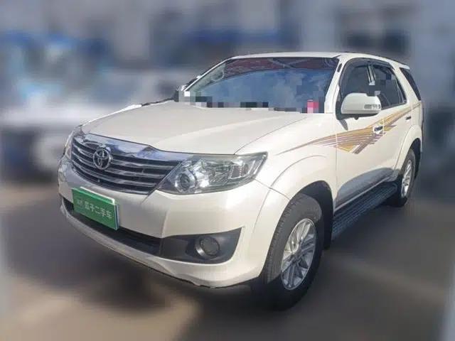 Toyota Fortuner 