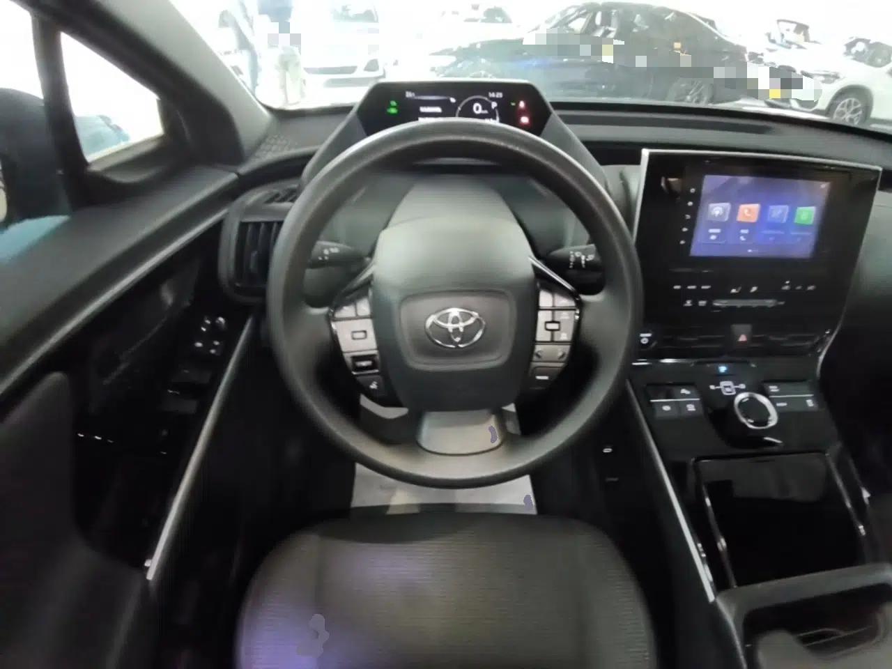 Toyota FAW bZ4X 2022 Two-Wheel-Drive Elite JOY Edition — миниатюра 14