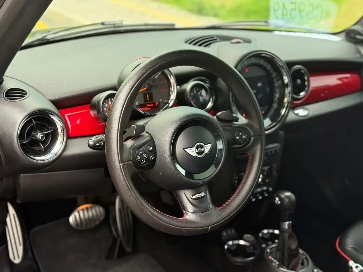 MINI JCW 2013 1.6T JOHN COOPER WORKS — миниатюра 9