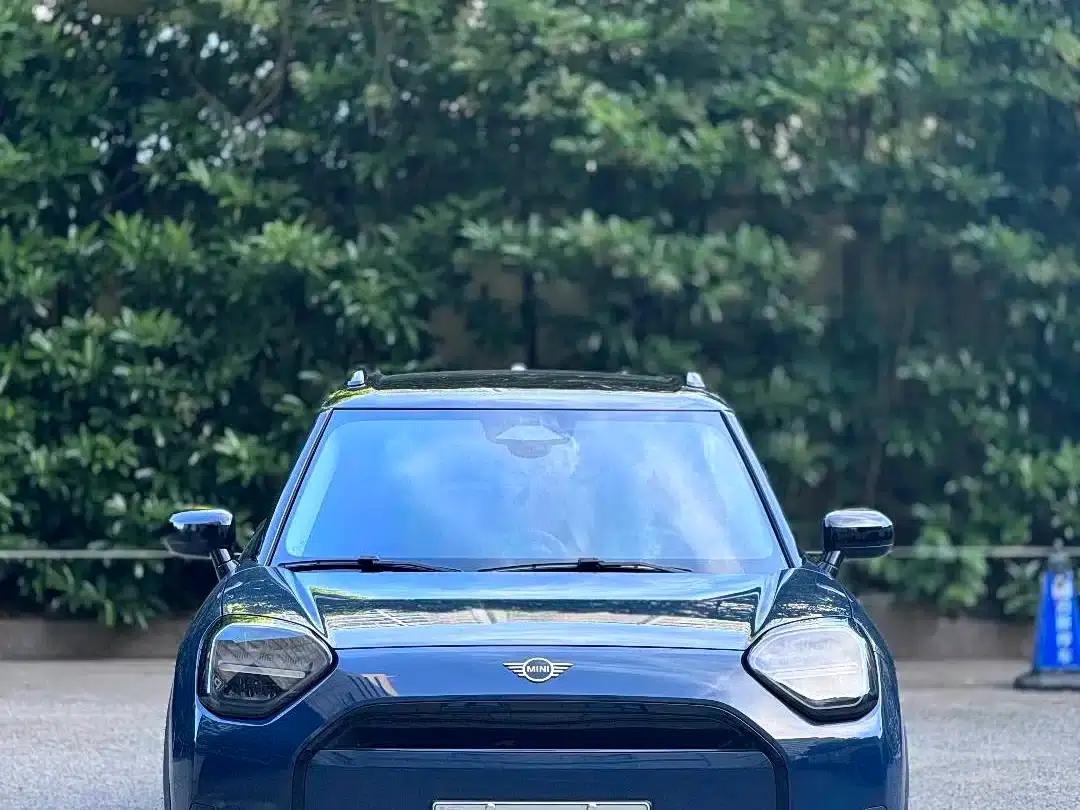 2024 Electric MINI Aceman E Classic — миниатюра 2
