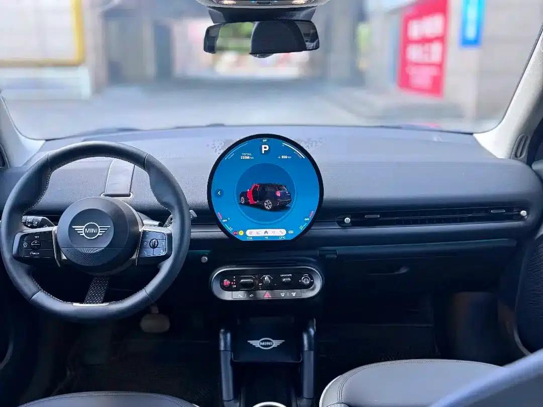 2024 Electric MINI Aceman E Classic — миниатюра 8