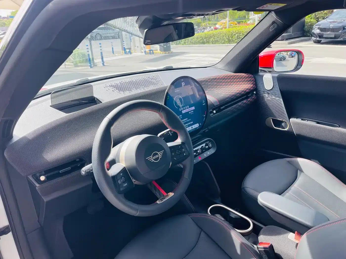 2025 JOHN COOPER WORKS Electric MINI JCW — миниатюра 7