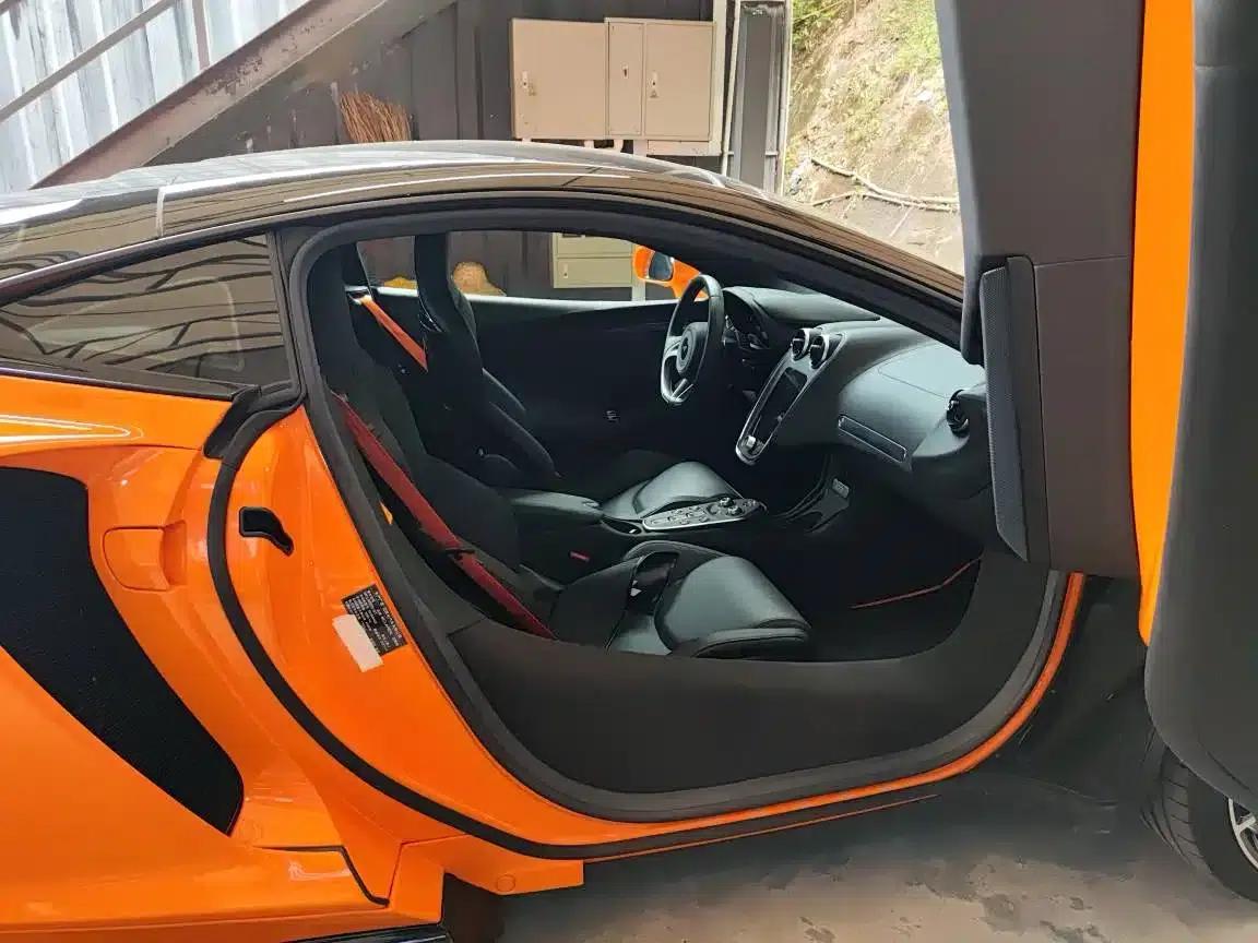 McLaren GT 2022 4.0T Standard Edition — миниатюра 8