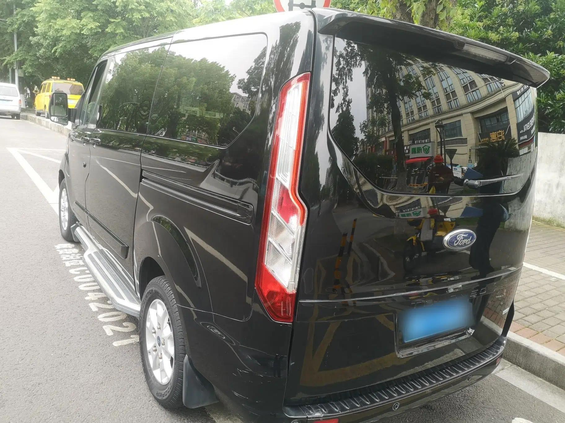 Ford Tourneo Custom 2020 2.0T Automatic Elite Edition China VI Standard — миниатюра 4