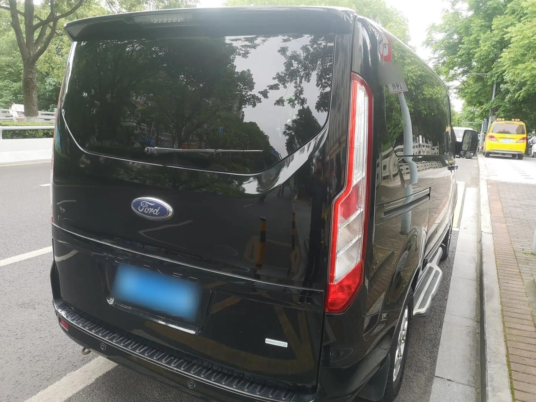 Ford Tourneo Custom 2020 2.0T Automatic Elite Edition China VI Standard — миниатюра 5