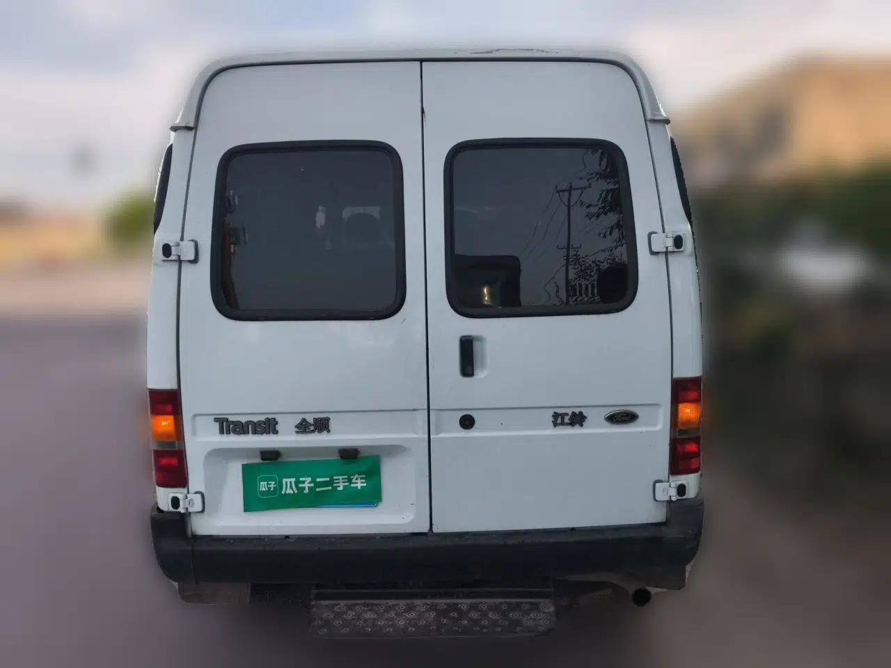 Ford Classic Transit 2015 2.8T Diesel Multi-Function Vehicle Short Wheelbase 6-Seater Mid-Roof Edition JX493ZLQ4 — миниатюра 5