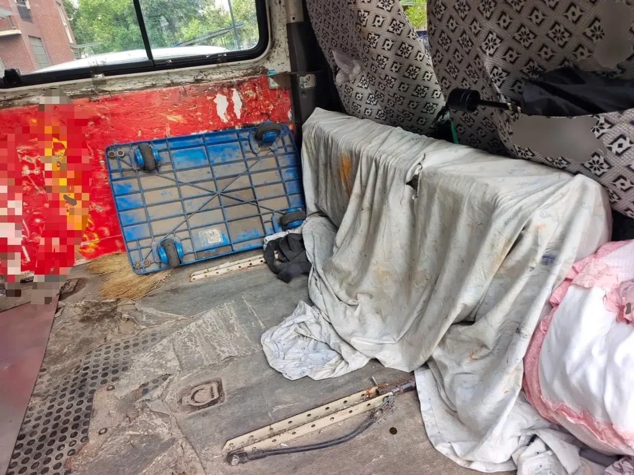 Ford Classic Transit 2013 2.8T Diesel Standard Short-Wheelbase Mid-Roof JX493ZLQ3A — миниатюра 18